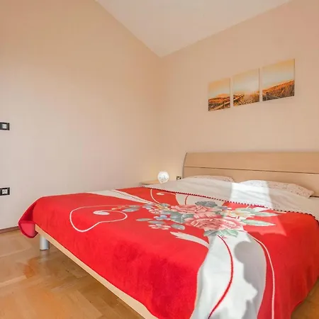 House Dolly Porec